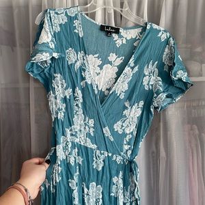 Lulu’s Floral Maxi Dress